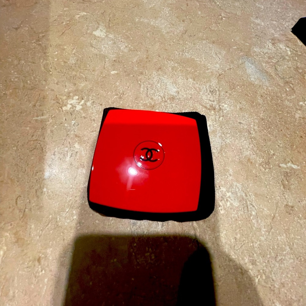 CHANEL COMPACT MIRROR